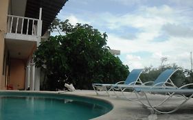Hotel Cuarto Camino Playa Del Carmen  3* México
